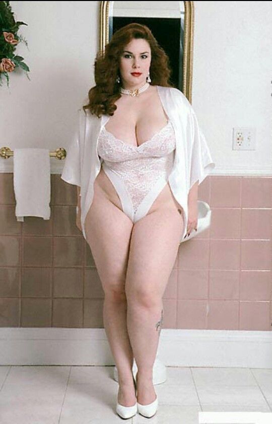 Porn curvy model Ashley Graham