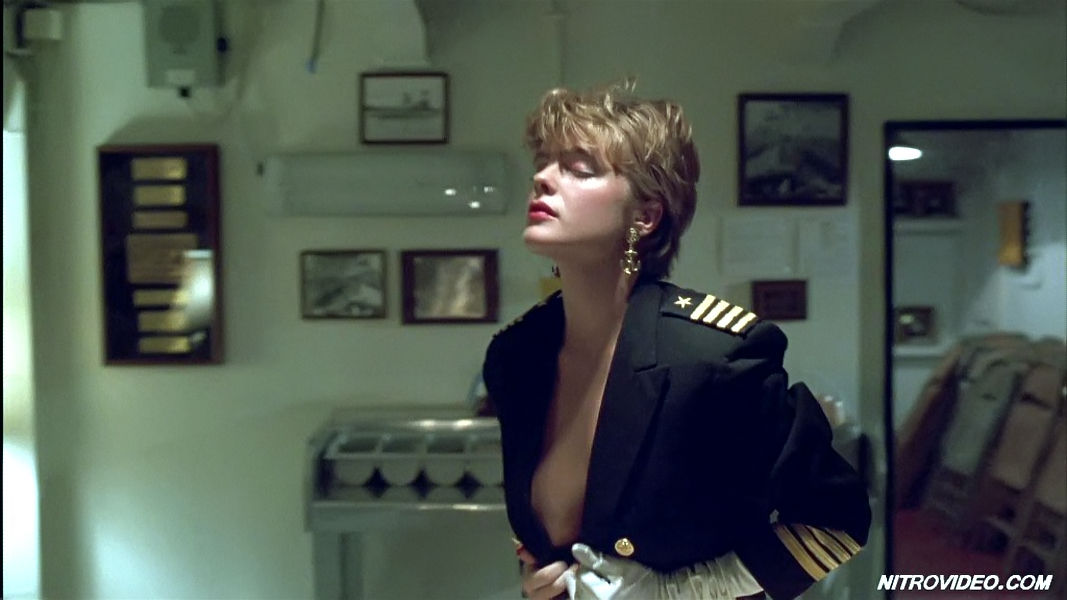 Nude video celebs » Erika Eleniak nude - Under Siege (1992)