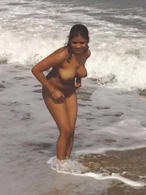 Nude girls fotos in Mumbai