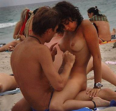 Couples Sex Nude - nude beach sex nude beach hot erotic couple playing porn ...