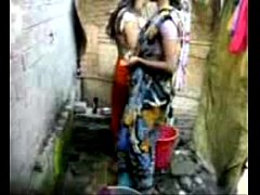 Www Bangla Mobail Video Xxx Com - bangladeshi girl bathing outdoor free mobile porn sex - XXXPicz