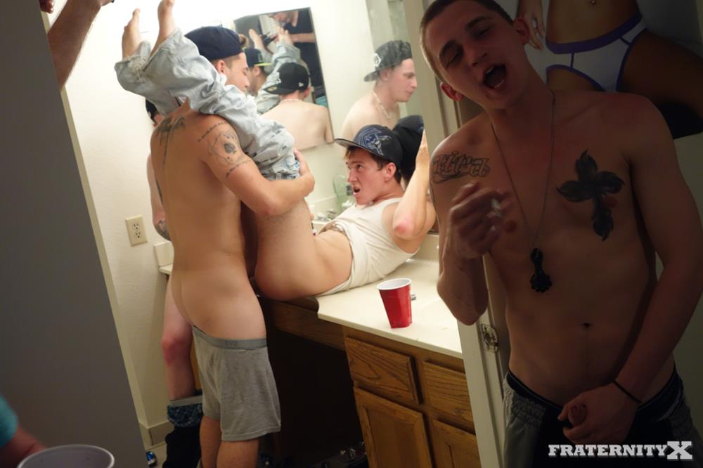 fraternity anthony and brad freshman getting barebacked frat guys amateur gay porn 5 picture