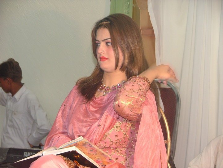 pashto cinema pashto female singer ghazala javed biography and photos -  XXXPicz